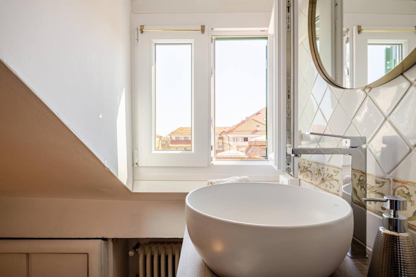 Appartamento Mansarda Margot Parking Included *