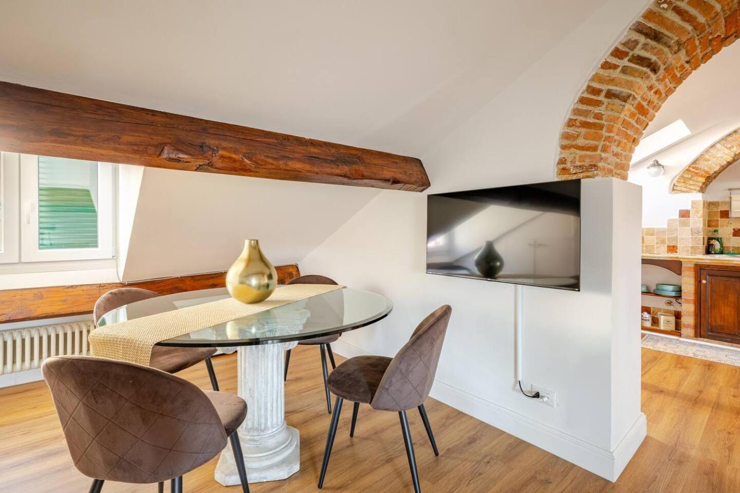 Mansarda Margot Parking Included Apartamento