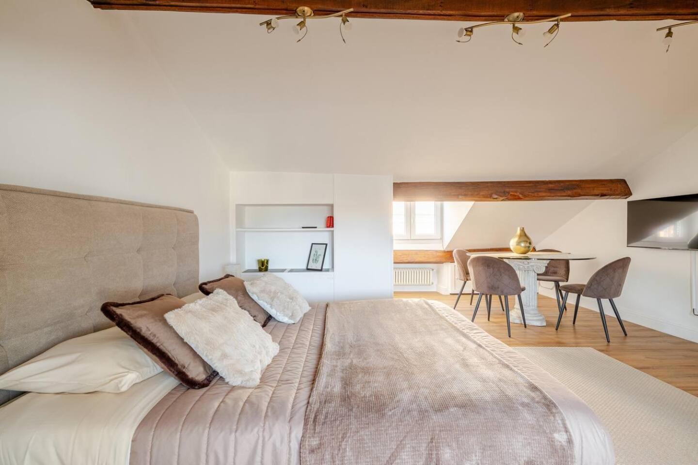 Appartamento Mansarda Margot Parking Included *